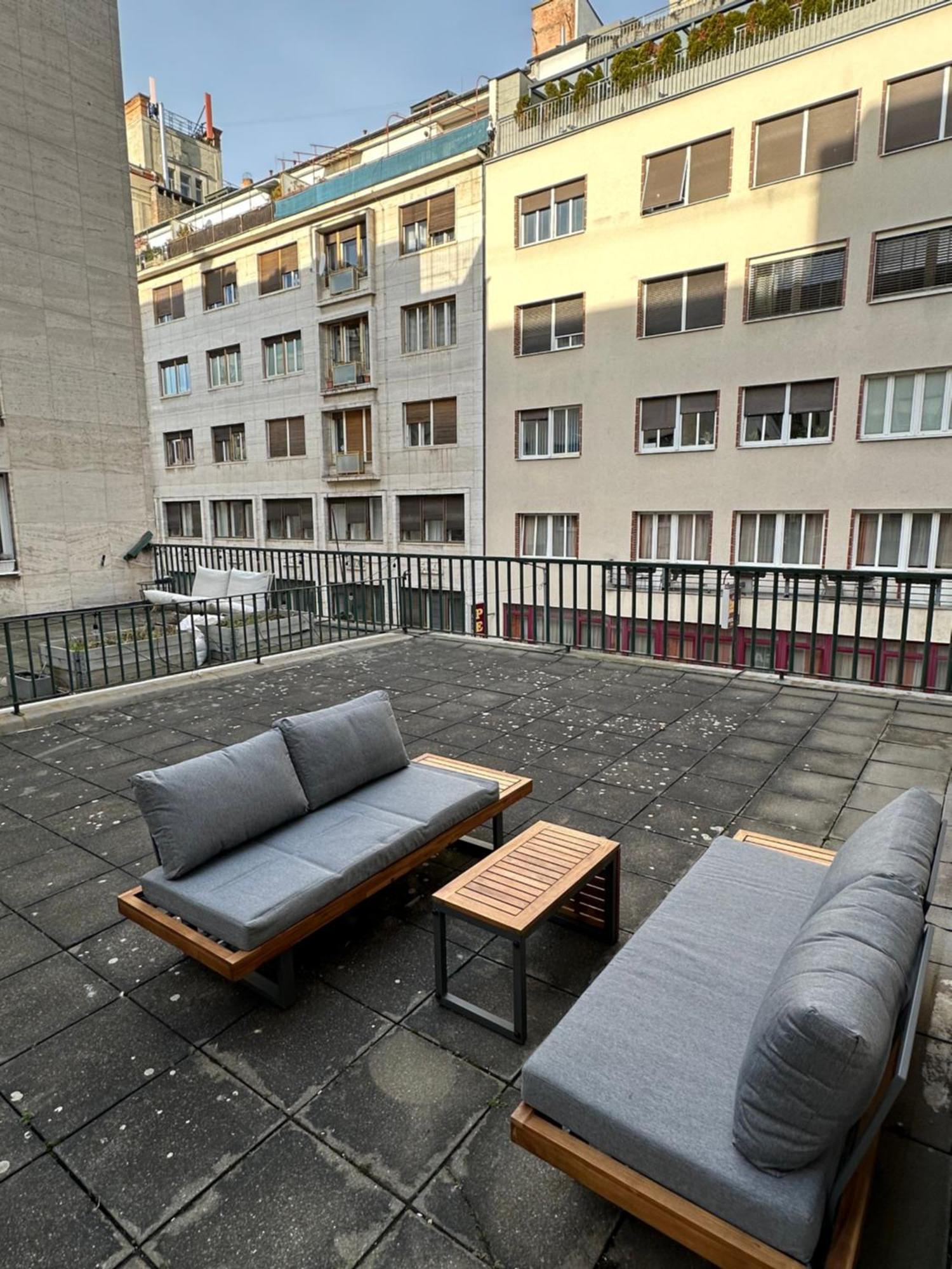 Bratislava Oldtown Apartment 130M2 ,60M2 Terrace And 2 Bathrooms Ngoại thất bức ảnh